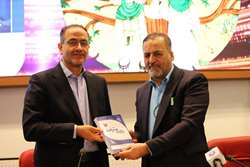 خلاصه ای از فعالیت سه ساله اخیر دانشگاه علوم پزشکی تهران با عنوان کتاب(روایت پیشرفت دانشگاه) منتشر شد